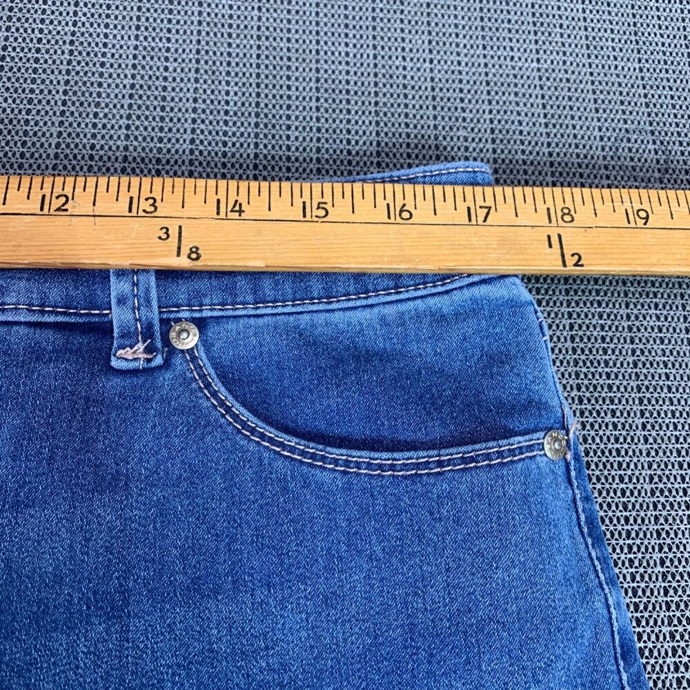 Bandolino Amy Jeans Womens Size 14 Blue jeans Denim Straight Leg Mid Rise - Picture 6 of 9